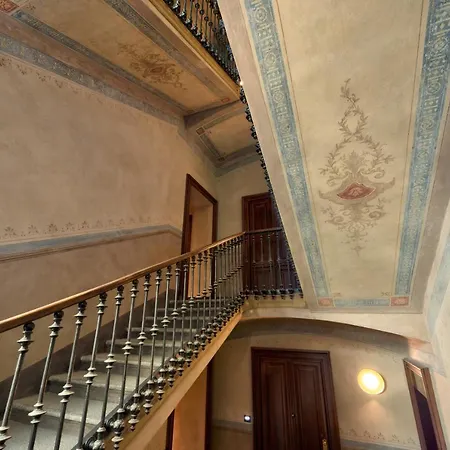 アパート Old To New